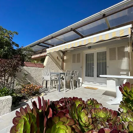 Detente De La Bergerie, Parking Apartment Hyeres